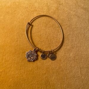 Alex & Ani